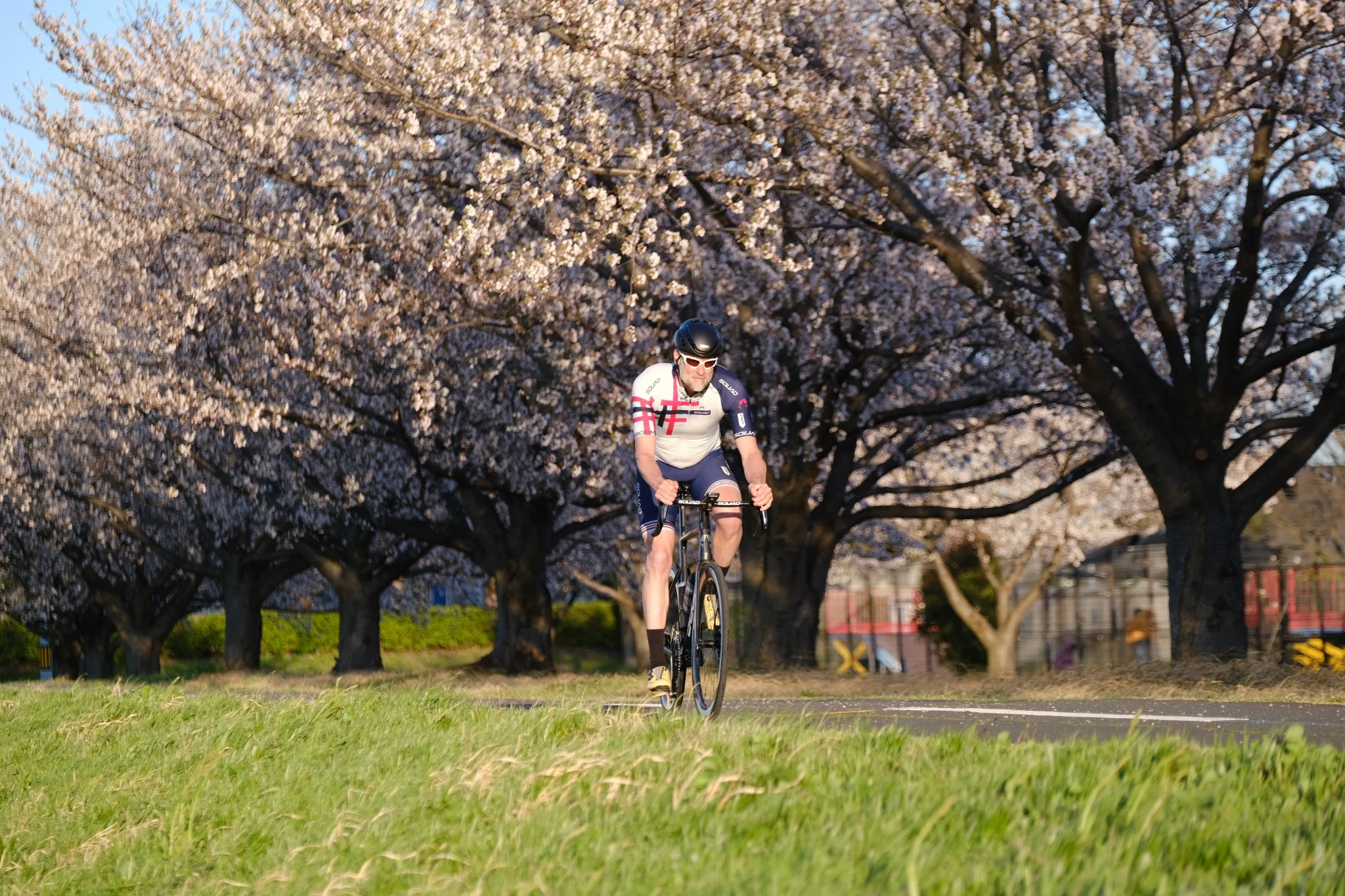 Cycliste et vélo SQUAD au Japon